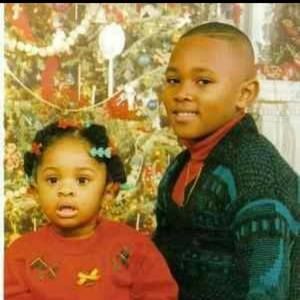 Meet your Posher, Shay